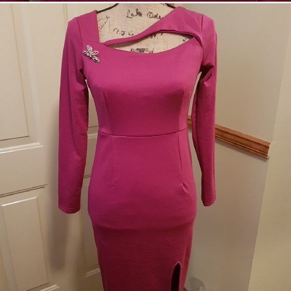 Dresses & Skirts - Fushia Bodycon Dress